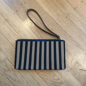 Rothy’s Wallet Wristlet in green and cream